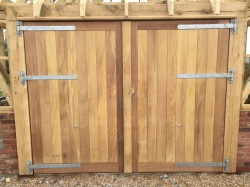 Garage & Barn Doors